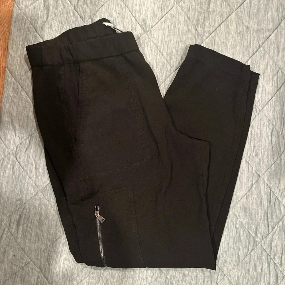 Vince dress pants women 10 Black
Color Cargo